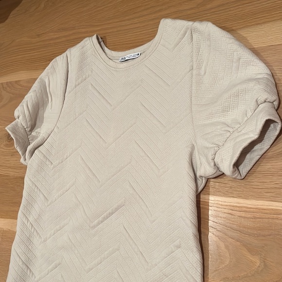 Zara Creme Colored Dress - Picture 2 of 3